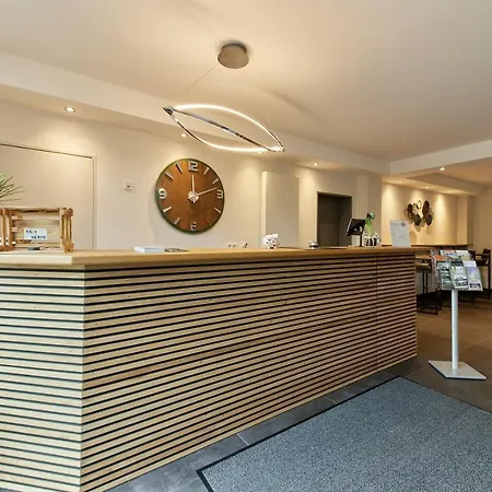Moselhotel Weinhaus Simon 'sauna'restaurant'eladesaeule Отель Винтрих