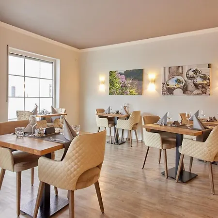 Moselhotel Weinhaus Simon 'sauna'restaurant'eladesaeule