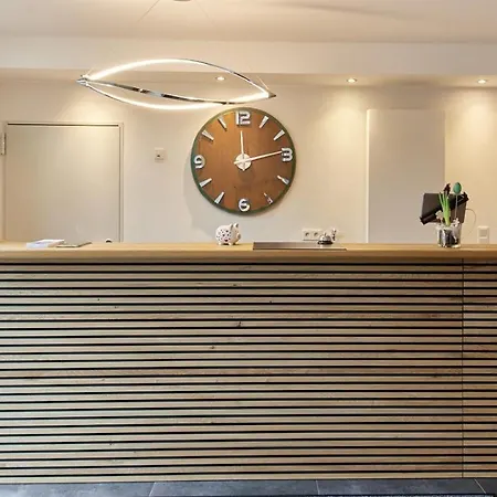 Moselhotel Weinhaus Simon 'sauna'restaurant'eladesaeule Otel Wintrich