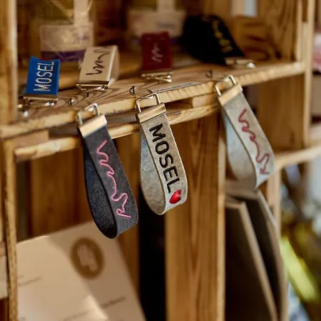 Moselhotel Weinhaus Simon 'sauna'restaurant'eladesaeule Hotel 3*