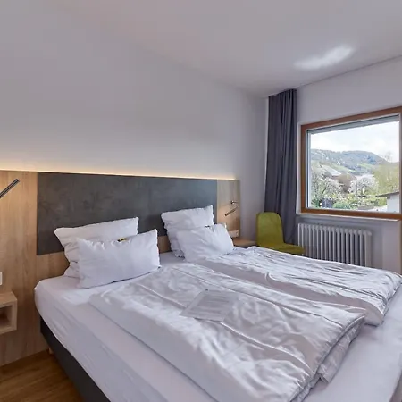 Moselhotel Weinhaus Simon 'sauna'restaurant'eladesaeule Otel