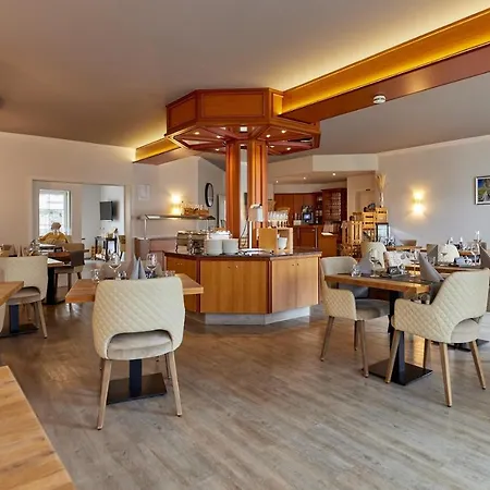 Moselhotel Weinhaus Simon 'sauna'restaurant'eladesaeule فينتريش