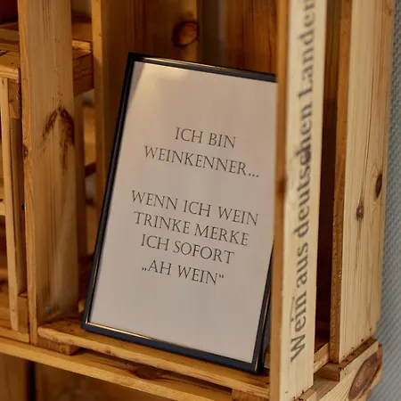 Отель Moselhotel Weinhaus Simon 'sauna'restaurant'eladesaeule