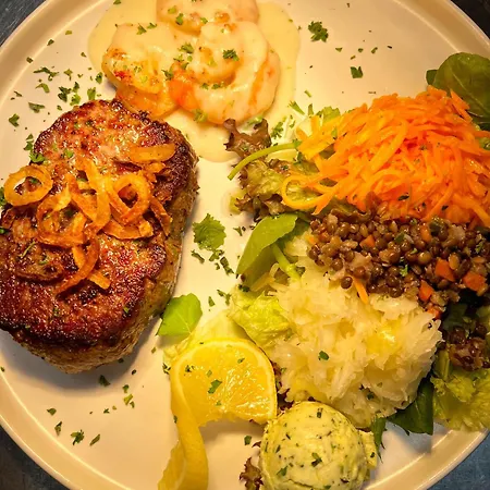 Moselhotel Weinhaus Simon 'sauna'restaurant'eladesaeule Otel