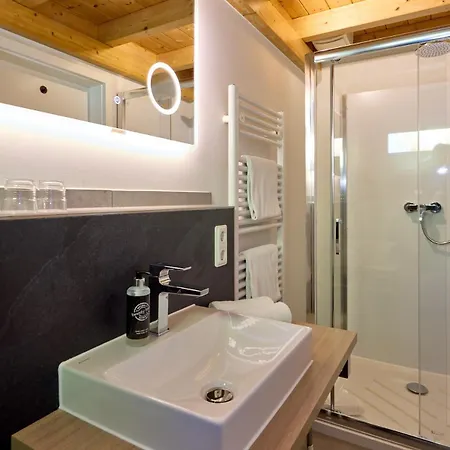 Moselhotel Weinhaus Simon 'sauna'restaurant'eladesaeule 3* Wintrich