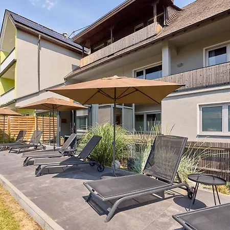 Moselhotel Weinhaus Simon 'sauna'restaurant'eladesaeule Wintrich