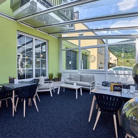 Hotel Moselhotel Weinhaus Simon 'sauna'restaurant'eladesaeule 3*