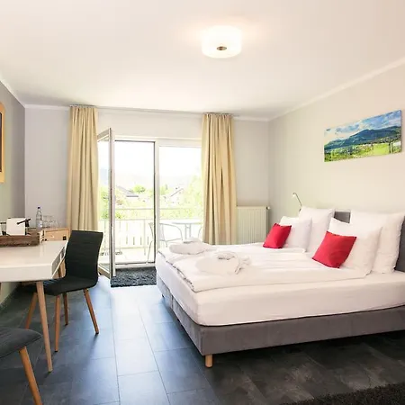 Moselhotel Weinhaus Simon 'sauna'restaurant'eladesaeule Wintrich