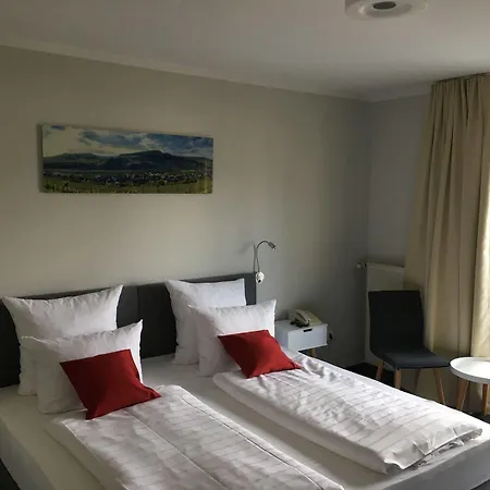 Moselhotel Weinhaus Simon 'sauna'restaurant'eladesaeule Otel Wintrich