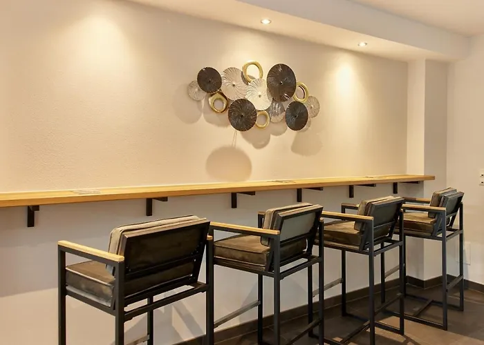 Moselhotel Weinhaus Simon 'sauna'restaurant'eladesaeule Hotel 3*