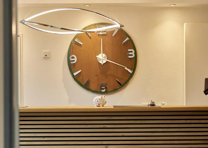 Moselhotel Weinhaus Simon 'sauna'restaurant'eladesaeule 3*