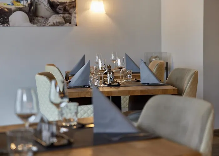 Moselhotel Weinhaus Simon 'sauna'restaurant'eladesaeule Hotel