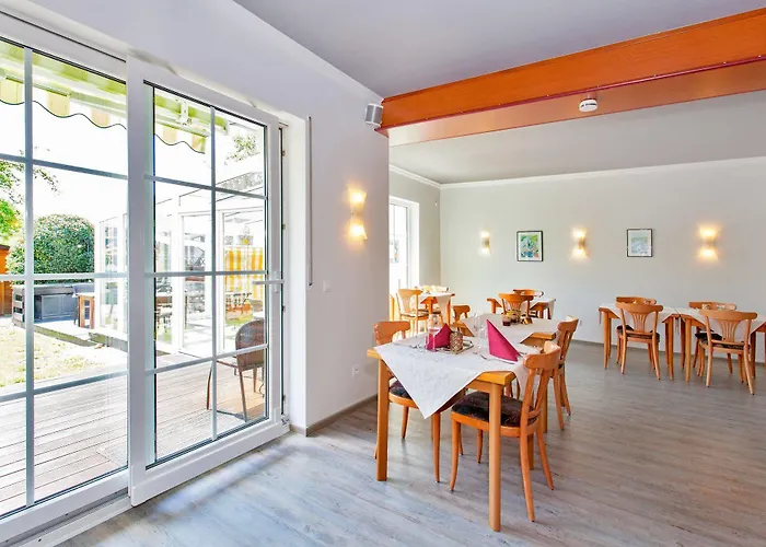 Moselhotel Weinhaus Simon 'sauna'restaurant'eladesaeule 3* Wintrich