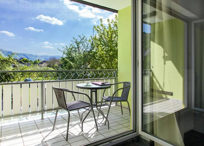 Moselhotel Weinhaus Simon 'sauna'restaurant'eladesaeule Hotel 3*